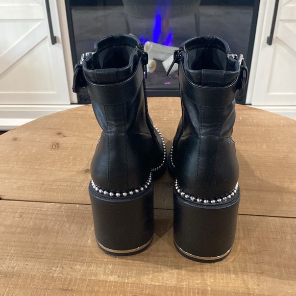 BCBGeneration boots - Picture 5 of 7